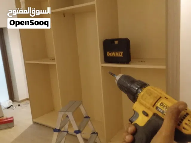 فني اثاث منزلي ومكتبي  مطابخ وديكورات  تركيب وصيانة بدقة و احترافية عاليه في طرابلس و ضواحيها