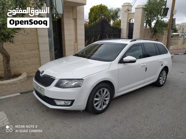 2015 سكودا اوكتافيا Standard