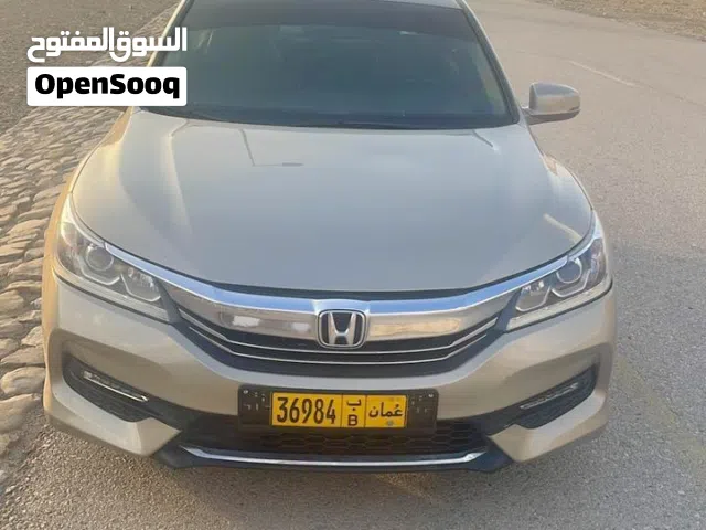 2017 هوندا اكورد Limited