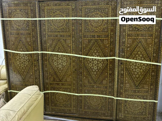 خزانه دمشقيه عمرها اكثر من 100 سنه