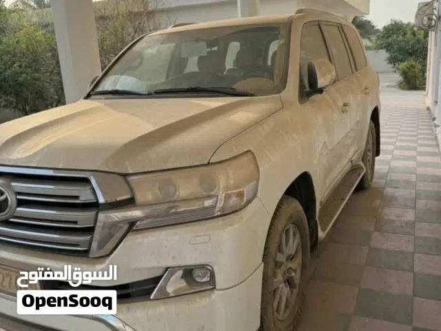 لاندكروزر 2018 شبه الزيرو