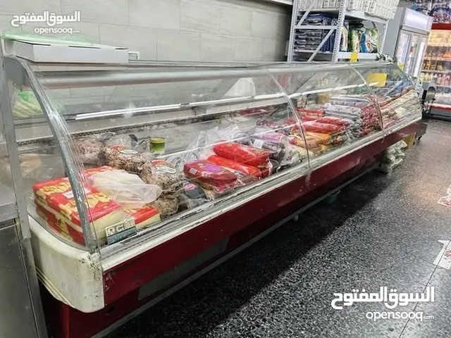 ثلاجة عرض بحالة ممتازة