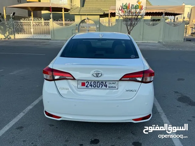 Toyota Yaris 2021 white color in excellent condition 35000 km passing insurance until September 2024
