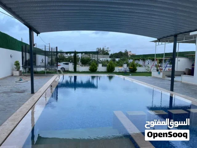 استراحة  للاعائلات  بالحوض للايجار