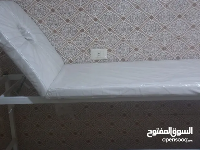 سرير حجامة للبيع