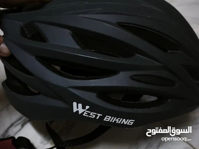 خوذة بايسكل دراجة هوائية وقطعة حماية وجي بي اس صراحة مااعرف طريقة استخدام هاي القطعة ثتينهن 20 الف