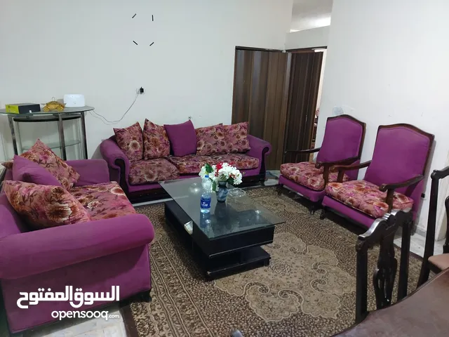 مجلس زان اصلي ثقيل.. واسفنج مضغوط عالي 7 مقاعد. وطاولة سفره مع 8 مقاعد