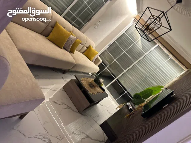 240 m2 More than 6 bedrooms Townhouse for Rent in Amman Marj El Hamam