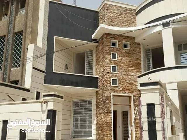 223m2 3 Bedrooms Townhouse for Sale in Basra Khadra'a