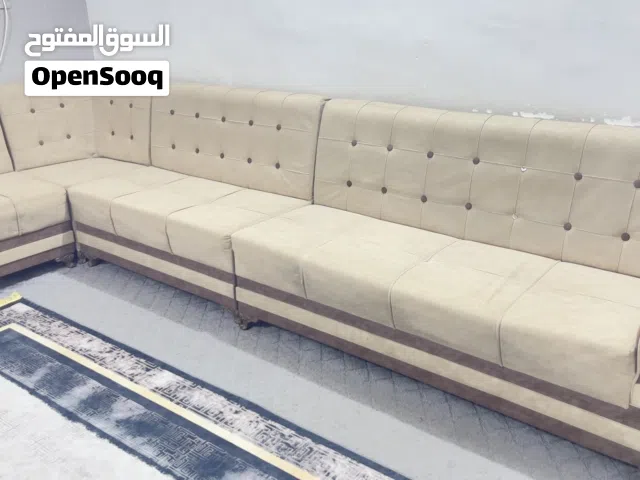 طقم قنفات (أريكة) زاوية بحالة ممتازة للبيع - تصميم حديث