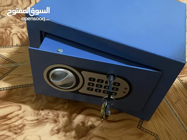 للبيع خزنه لتواصل