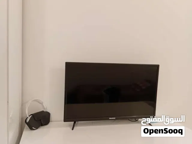 طاوله للبيع كانت لل pcمتاعي وتستخدم لدراسه
