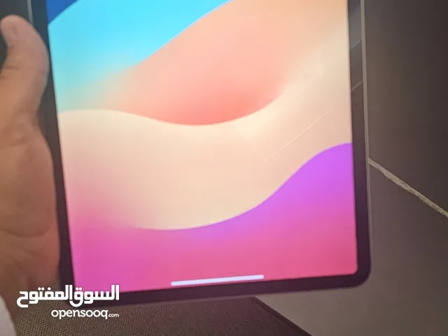 Apple iPad pro 4 1 TB in Al Batinah