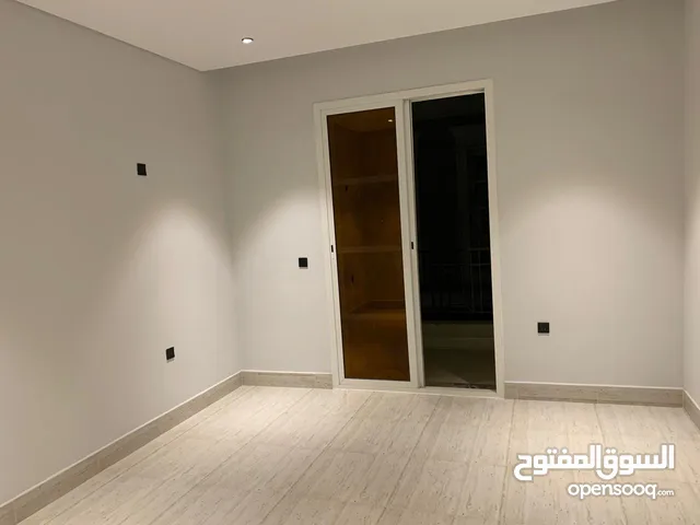 180m2 3 Bedrooms Apartments for Rent in Al Riyadh Al Hamra