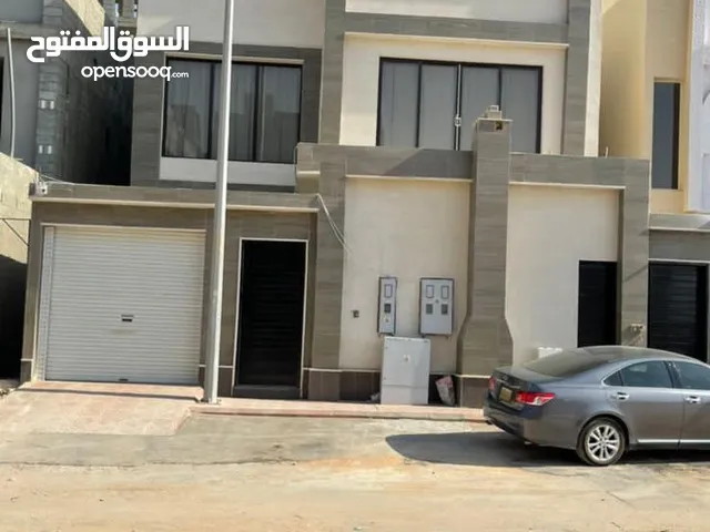 105 m2 3 Bedrooms Apartments for Rent in Al Riyadh Ar Rimal