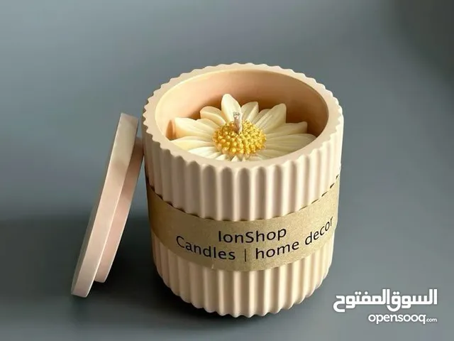 شموع معطرة بروائح جميلة