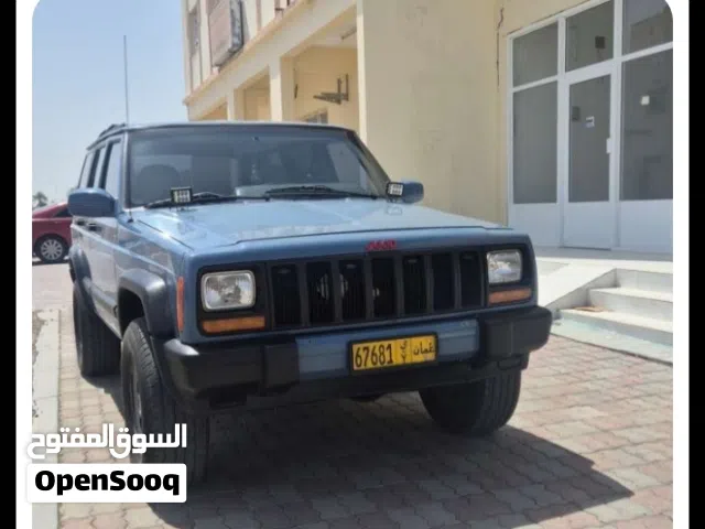 1999 جيب شيروكى Longitude
