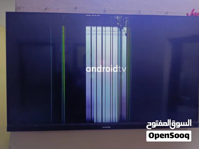 للبيع شاشة الحافظ كيولد حجم 55 شاشة بيها ضربة مثل ماواضح