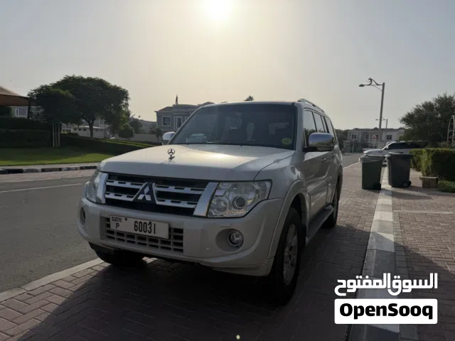 2014 Mitsubishi Pajero GLS Top Line - Well Maintained - Single Owner - GCC Specs