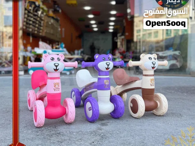 سيارة دفع قدم مع موسيقى نخب اول تناسب من عمر 1 الي 4 حسب حجم الطفل مع موسيقى نخب اول