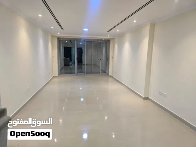 شقه غرفتين اطلاله بحريه كورنيش عجمان