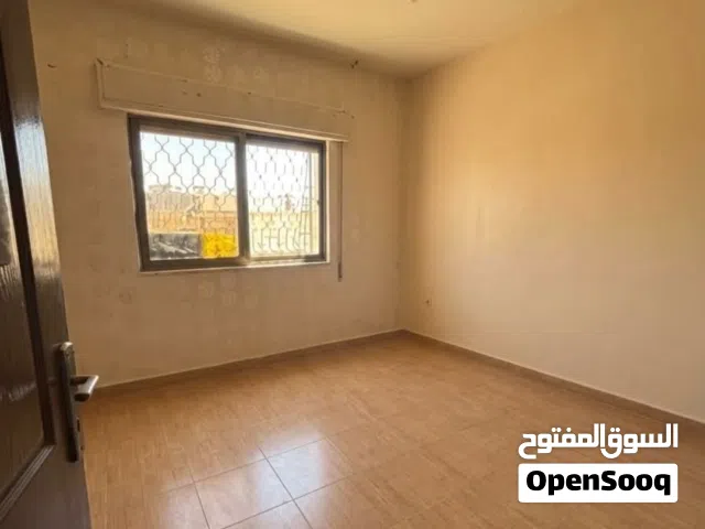 شقه للبيع بمنطقه هادئه