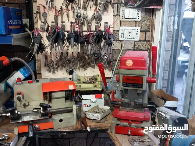 ماكينة نسخ مفاتيح بداعي السفر ماكينه خراطه مفاتيح