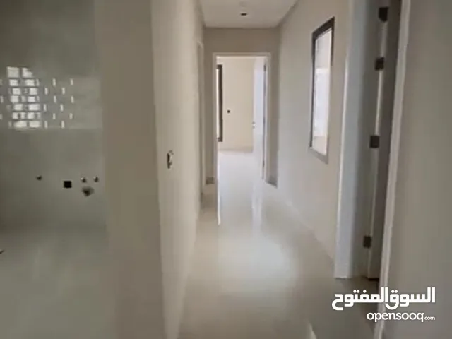 200 m2 3 Bedrooms Apartments for Rent in Al Riyadh Al Munsiyah