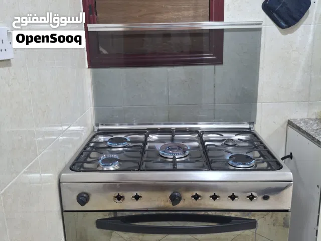 غاز ارستون ايطالي بحاله جيده