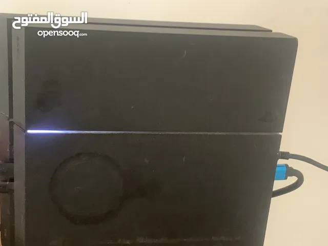 السلام عليكم عندي ps4 فات للبيع