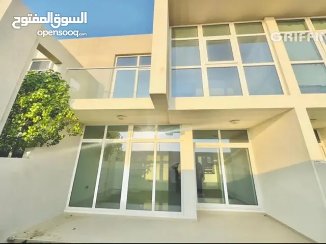 1800 ft² 3 Bedrooms Villa for Sale in Dubai Damac Hills 2