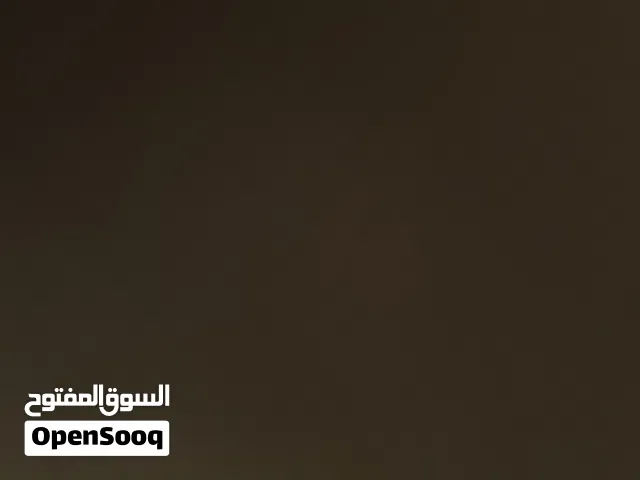 للبيع ايفون 13 العادي اللون ابيض طالب فيها 140وقابل