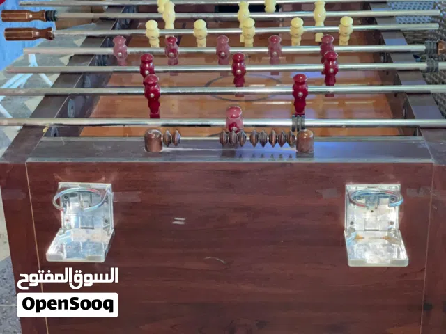 موجود طاوله بيبي فوت وتنس بيبي فوت دوليه بحاله الوكاله يعني دوليه انها خشبه ثقيل وعمرها طويل
