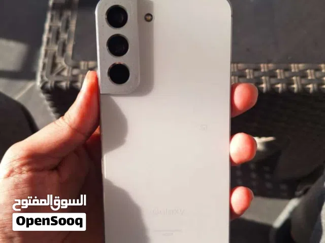 عرض اليوم s22ربي يبارك قدام اعيونك عيبه الوحيد فريم الكميرات في اترات الكفر و العضم و الشاشه ساليمات