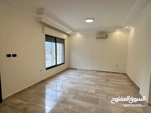 شقة #ارضيه للايجار في دير غبار # فارغه .. مع ترس و كراج خاص .. مساحة 190م