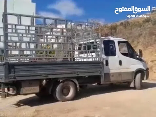 شاحنة أيفيكو قفص 70C17