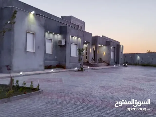 580 m2 More than 6 bedrooms Villa for Sale in Benghazi Bu Hadi
