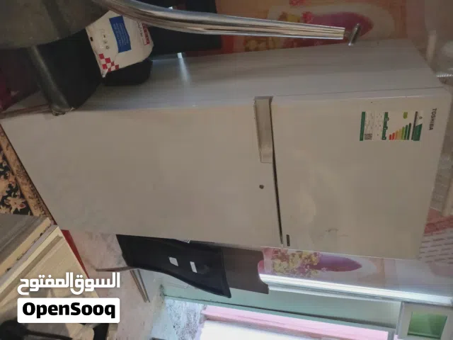 ثلاجة توشيبا المعروضة هي موديل GR-A575ABEZ  وتبلغ سعتها الإج