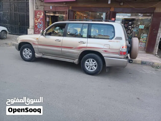 2004 تويوتا لاند كروزر GXR