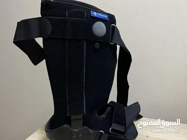 Right leg ankle support long boot