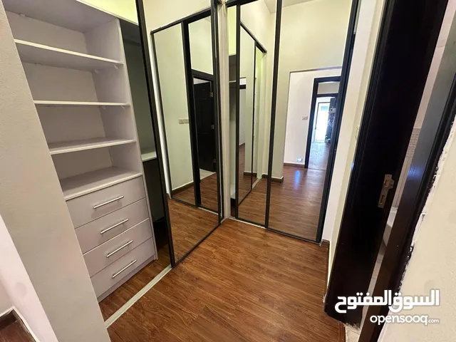 Unfurnished apartment for Sale in Abdoun ( Property 41740 )-174701077