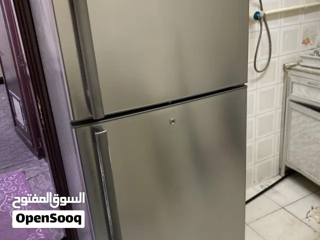 ثلاجة وغاز