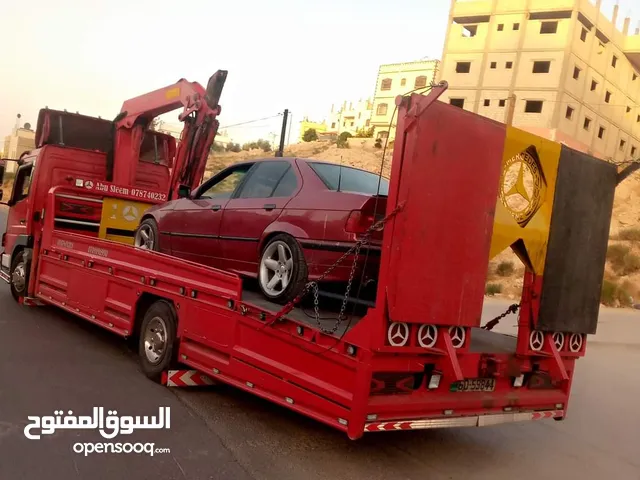 Truck Mercedes Benz in Zarqa