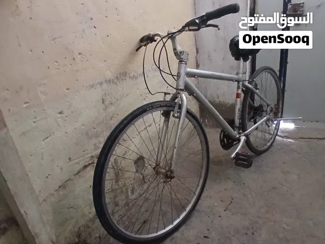 بايسكل ياباني  نضيف رصاصي حجم 26 او 28