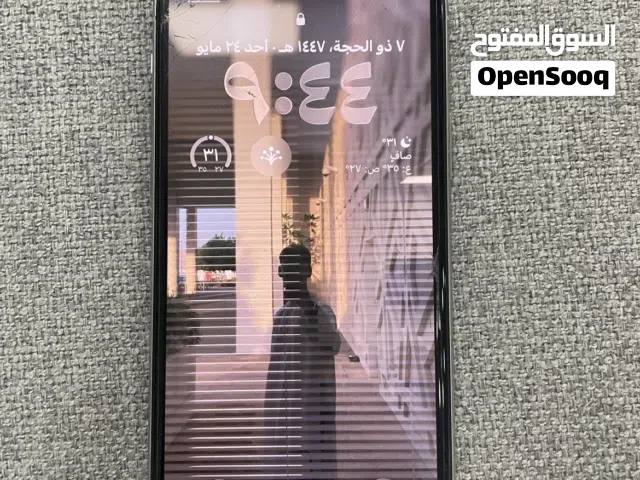 ايفون 11 برو حالة الهاتف ممتازه