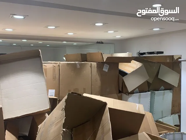 محل تجاري فاخر جدا للايجار في أفضل مواقع الصويفية الرقم المرجعي : 44022