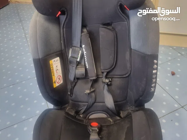 مقعد سيارة للاطفال