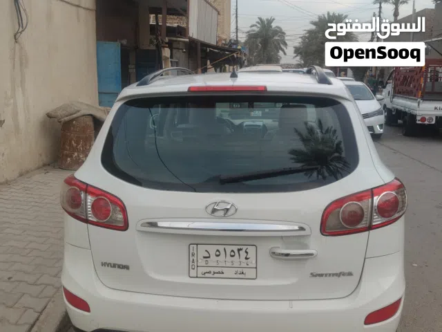 2012 هيونداي سنتافي Standard