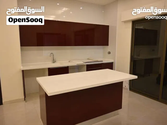 فيلا دوبلكس فارغة للإيجار طريق المطار (V208)