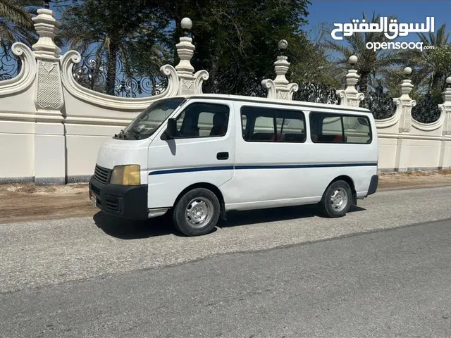 Nissan urban نيسان باص